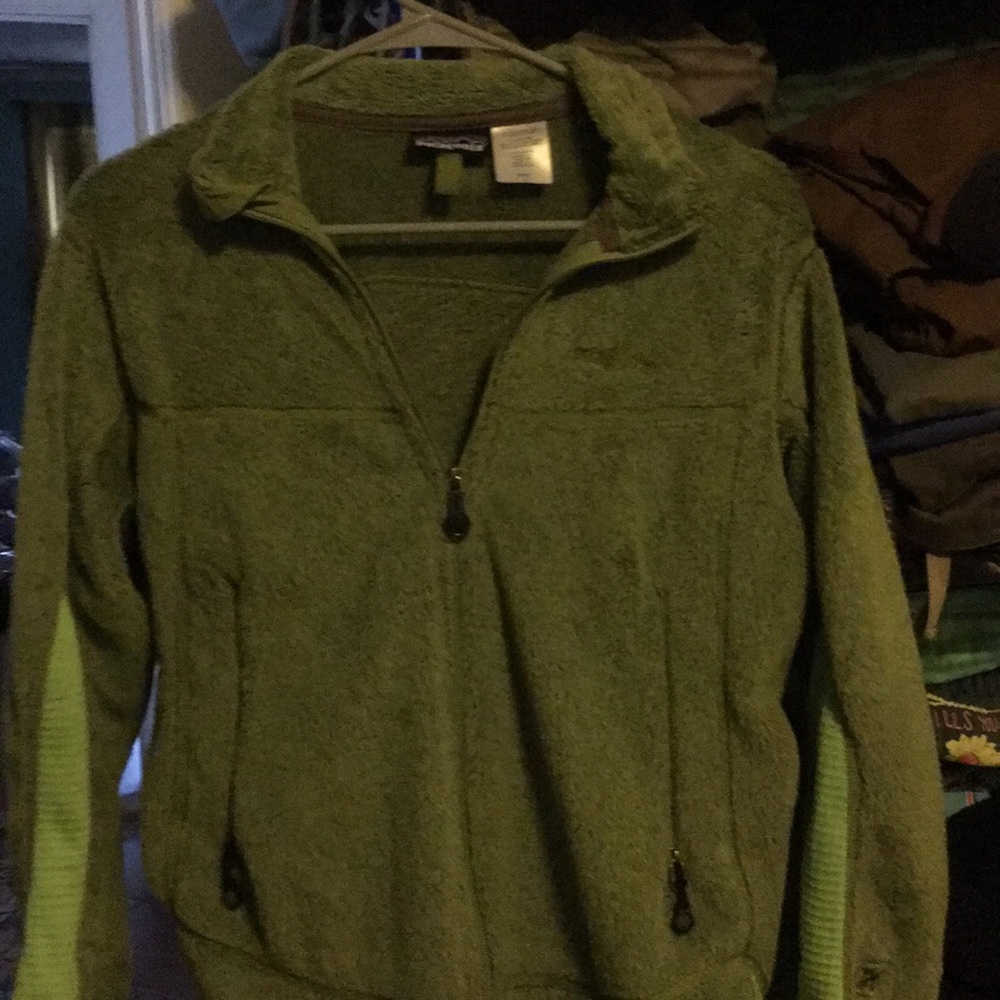 Patagonia lightweight zip up jacket